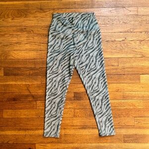 EVCR Zebra Striped leggings